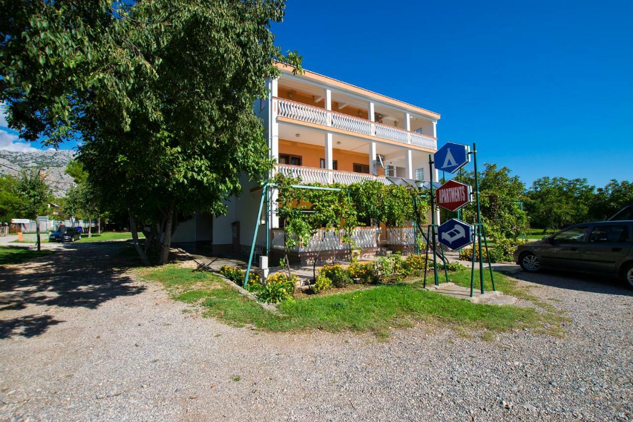 Apartmani Vesna Starigrad Paklenica Exterior foto